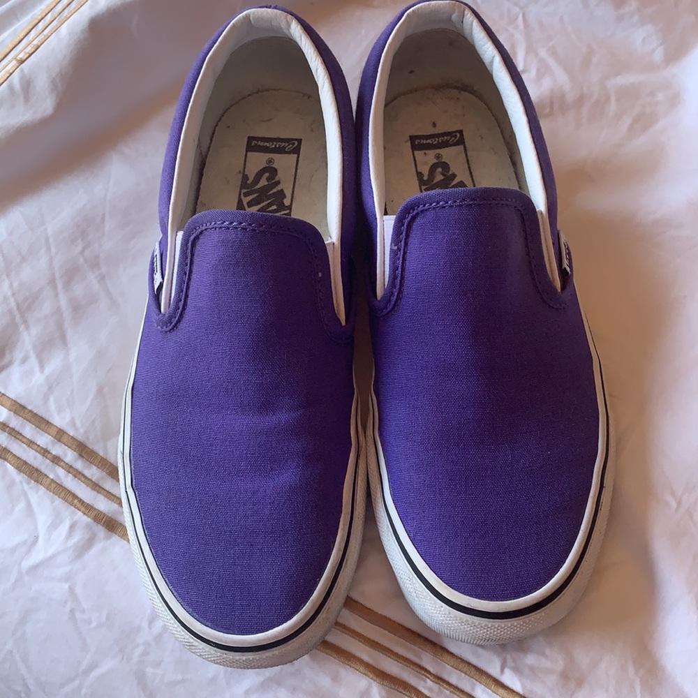 Custom Vans - Picture 2 of 8